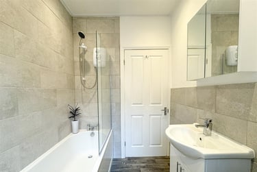 6 bed house, Holly Avenue, Jesmond, Newcastle, NE22QB - Image 2